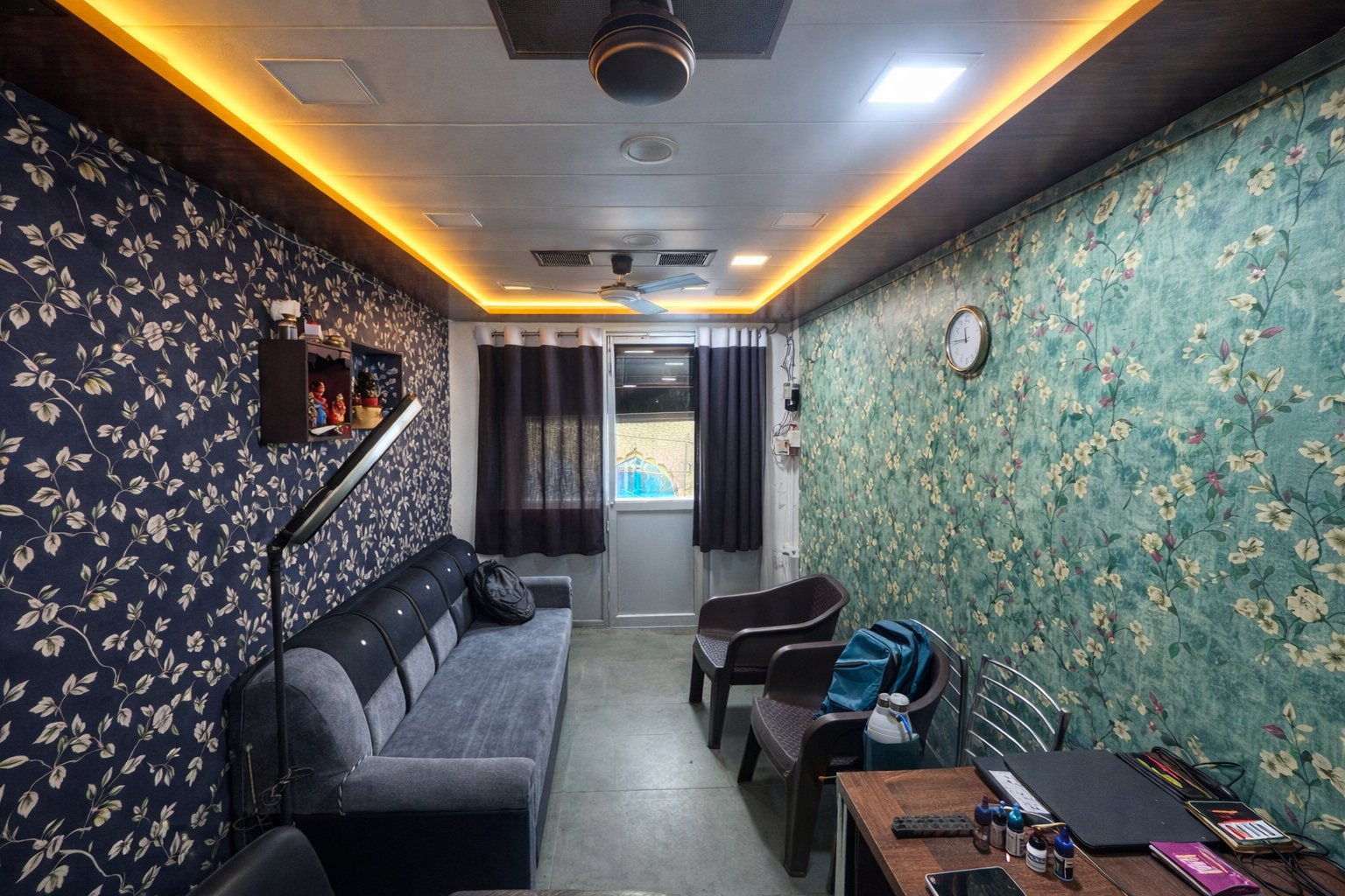 Modern Offices for rent at Raja Mandi Agra