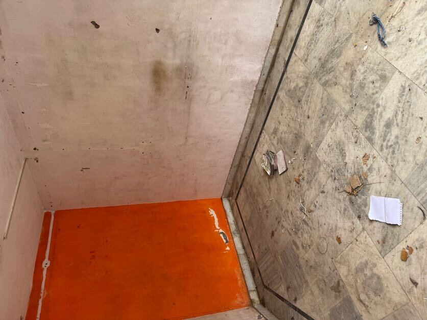 Original unedited photo of the space at Trikon Complex, Raja Mandi